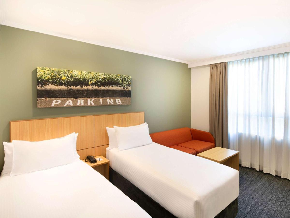 Mercure Sydney Macquarie Park Экстерьер фото