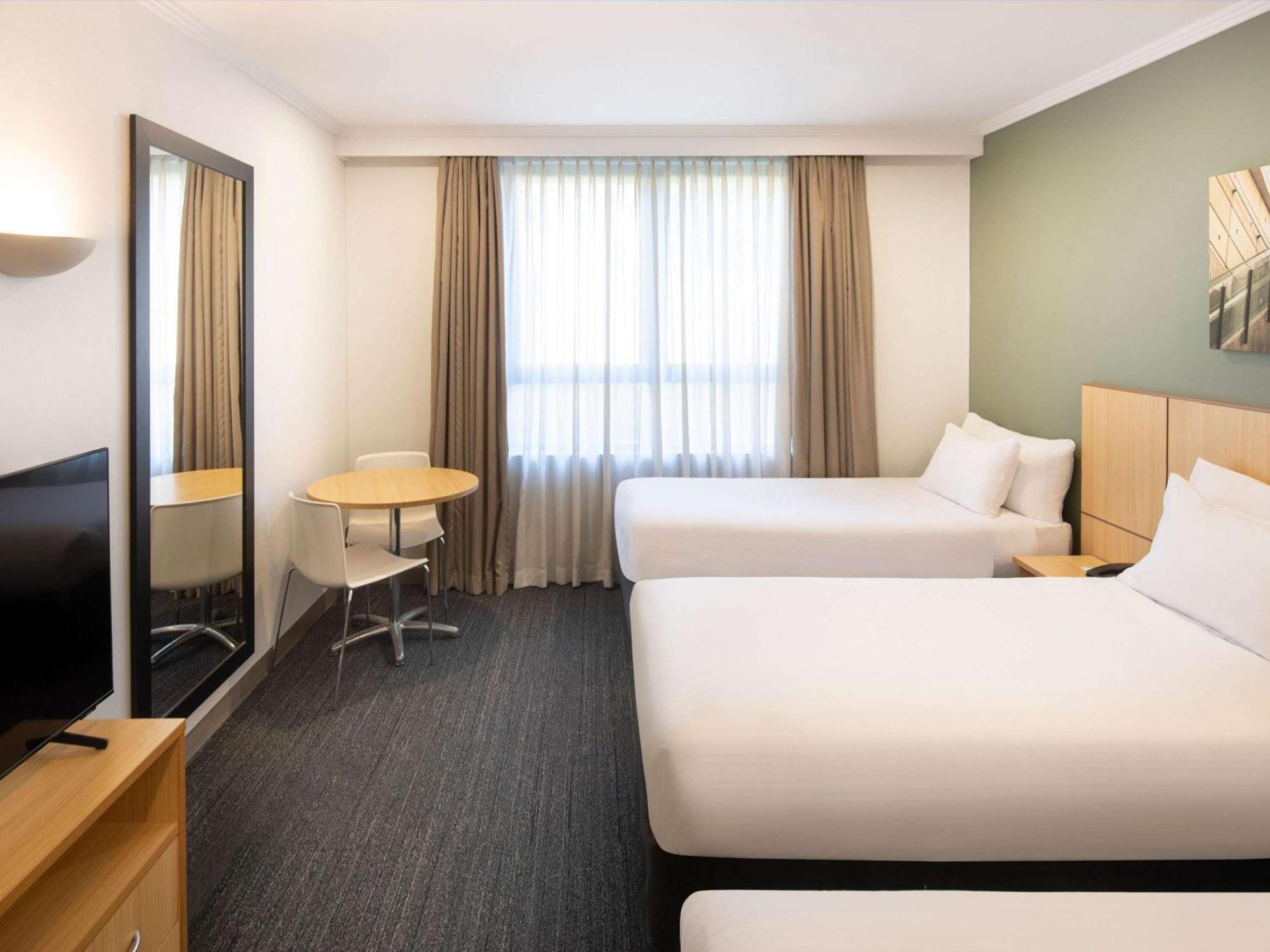 Mercure Sydney Macquarie Park Экстерьер фото