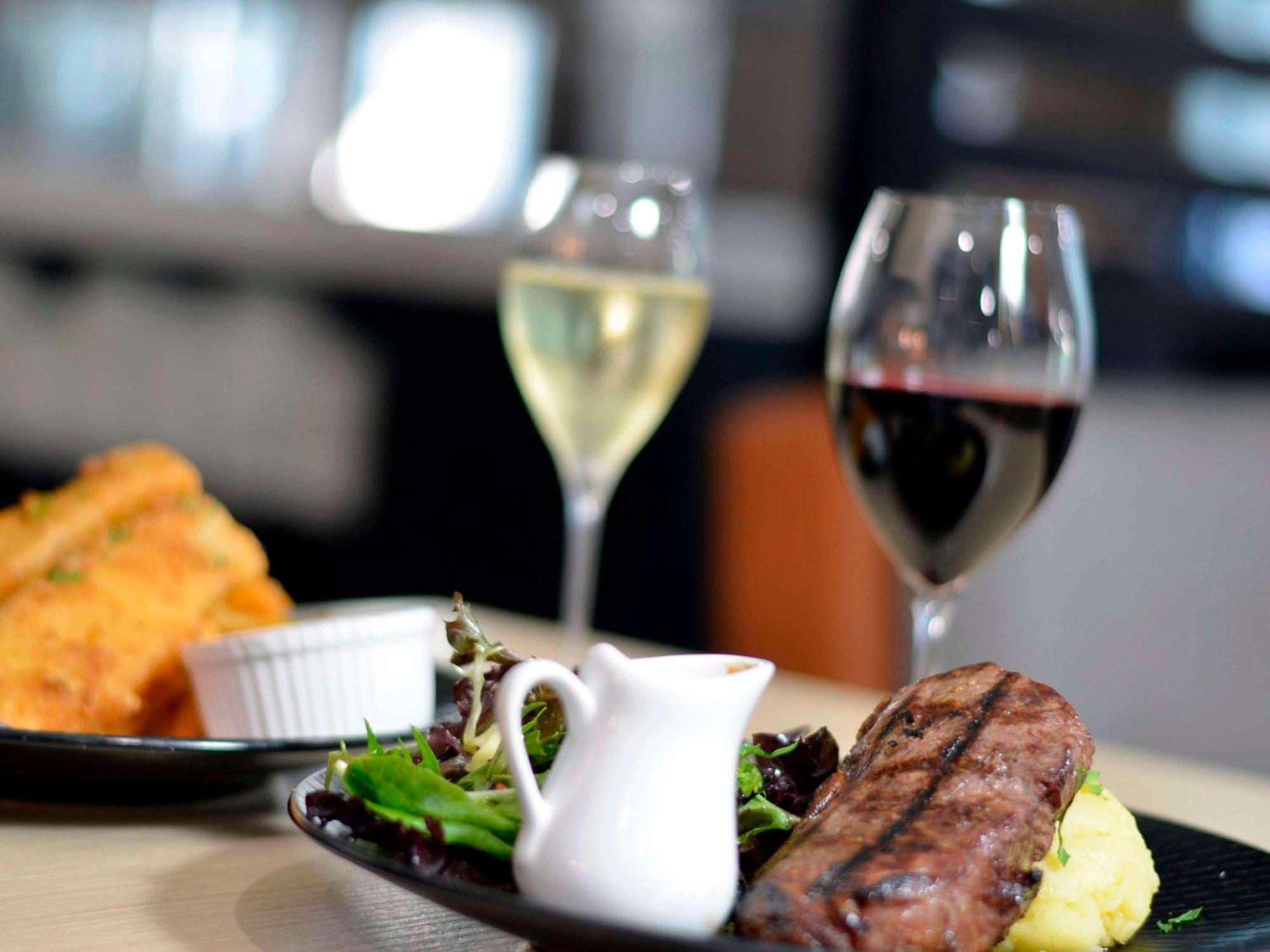 Mercure Sydney Macquarie Park Экстерьер фото